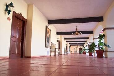 هتل Hacienda Bajamar