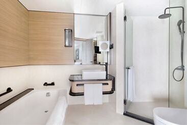 هتل Harbour Grand Kowloon