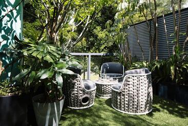 هتل Kēsa House, The Unlimited Collection Managed By The Ascott Limited