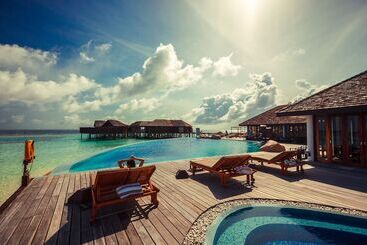 هتل Lily Beach Resort And Spa All Inclusive