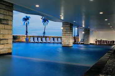 בית מלון כפרי Mercure Jakarta Batavia