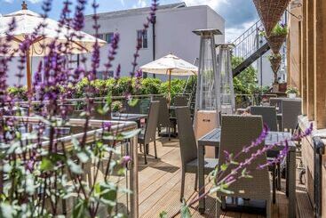 هتل Mercure Oxford Eastgate