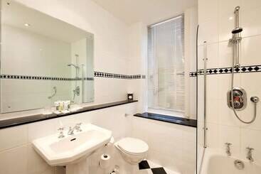 هتل Mercure Oxford Eastgate