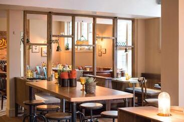 هتل Mercure Oxford Eastgate