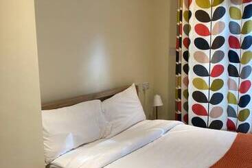 هتل Newell Bistro And Rooms