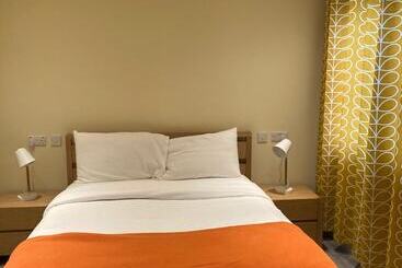 هتل Newell Bistro And Rooms
