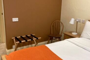 هتل Newell Bistro And Rooms