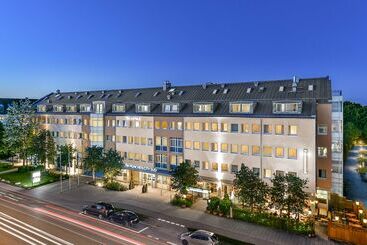 هتل NH München City Süd
