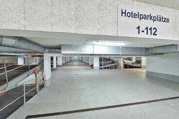 هتل NH München City Süd
