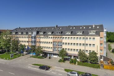 هتل NH München City Süd