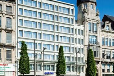 هتل Park Inn By Radisson Antwerp City Centre