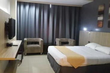 هتل Prima Cirebon