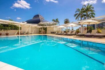 Pullman Reef Hotel Casino