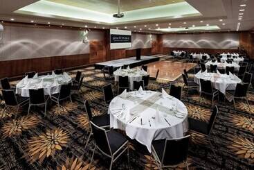Pullman Reef Hotel Casino