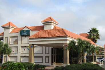 هتل Quality Inn & Suites Kissimmee By The Lake
