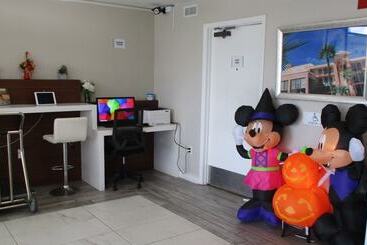 هتل Quality Inn & Suites Kissimmee By The Lake