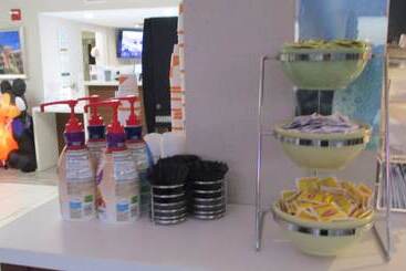 هتل Quality Inn & Suites Kissimmee By The Lake