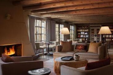 هتل Rosewood Inn Of The Anasazi
