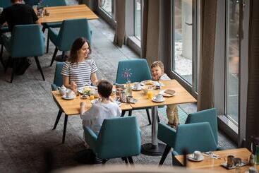 هتل Sheraton Hannover Pelikan