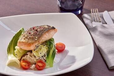هتل Sheraton Hannover Pelikan