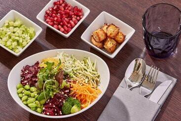 هتل Sheraton Hannover Pelikan