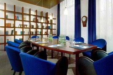 هتل Sheraton Hannover Pelikan