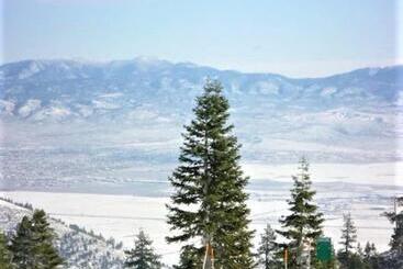 هتل Tahoe Summit Village