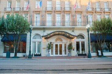 هتل The Lafayette New Orleans By Kasa