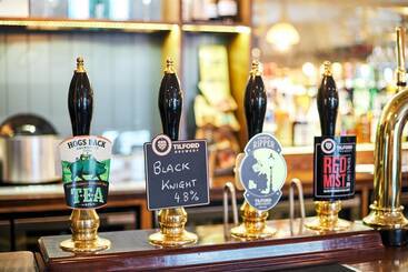 هتل The Wellington Arms