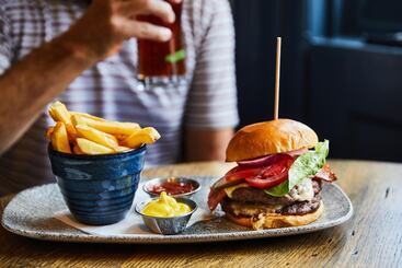 هتل The Wellington Arms