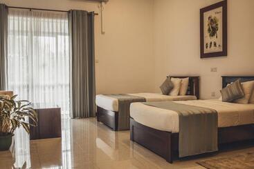 هتل Tree Of Life Nature Resort
