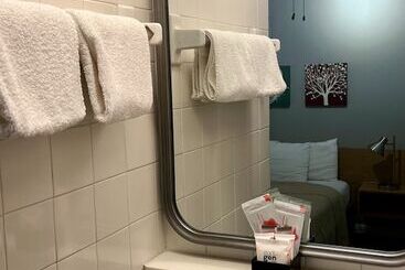 Touchstone Hotel   City Center