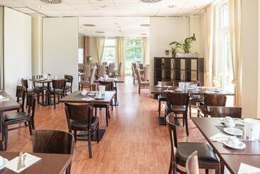 هتل Am Schloß Köpenick By Golden Tulip