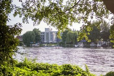 هتل Am Schloß Köpenick By Golden Tulip