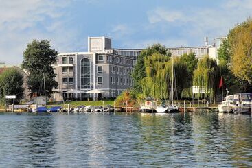هتل Am Schloß Köpenick By Golden Tulip