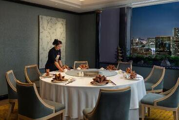 هتل Crowne Plaza Bangkok Parque Lumpini