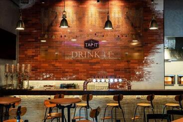 هتل Crowne Plaza Bangkok Parque Lumpini