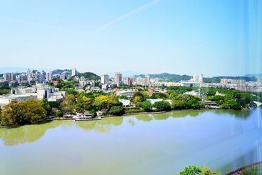 هتل Fuzhou Lakeside