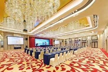 هتل Fuzhou Lakeside