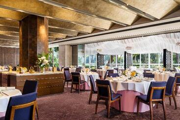 هتل Hong Kong Gold Coast