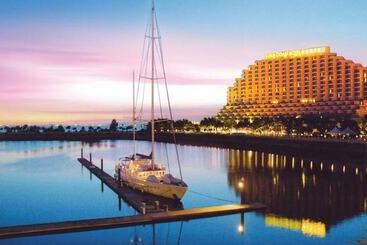 هتل Hong Kong Gold Coast