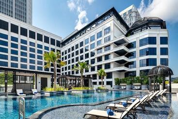 هتل Grand Park City Hall