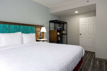 Отель Hampton Inn & Suites Alpharetta Roswell