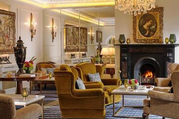 هتل Killarney Randles