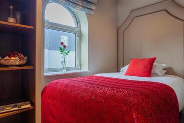 هتل Killarney Randles