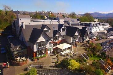 هتل Killarney Randles