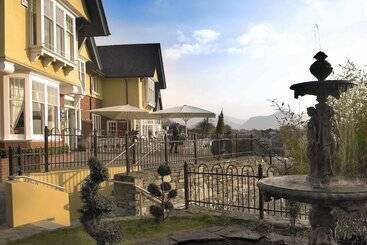 هتل Killarney Randles