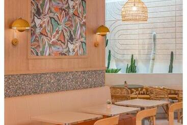 Nice Pam Hotel Fully Renovated