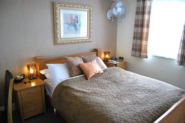 هتل Olivers Lodge