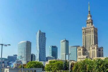 هتل Polonia Palace